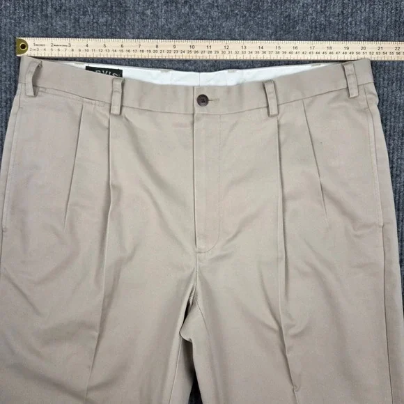 Orvis Mens Pleated Front Chinos Khaki Tan Cotton Straight Leg Pants Size 40 - Picture 6 of 7